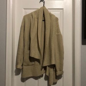 Warm sweater never worn